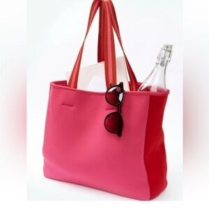 NEW Summersalt x FABFITFUN The Perfect Beach Tote Hot pink